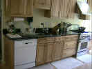 NewKitchen3.jpg (172671 bytes)
