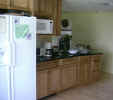 NewKitchen4.jpg (146841 bytes)